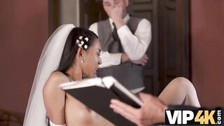 Amateur. Horny newlyweds cant resist and get intimate right after wedding