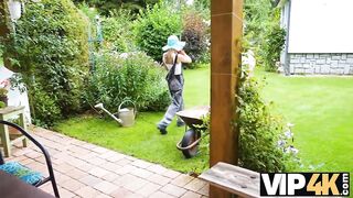 Amateur. Lawn Mower Women
