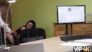 Amateur. Sweet thing Inga gives her body to loan agent