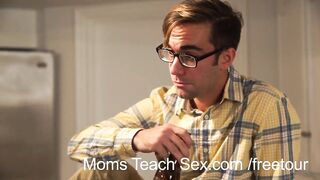 StepMom - Hot deepthroating threesome