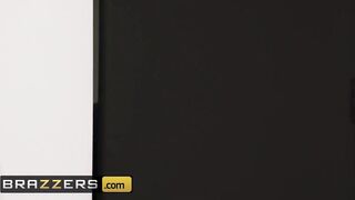 Hot - Horny babe Paige Owens pounded hard in DP by two mature cocks