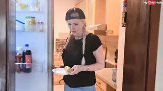 German big tit amateur sticks a corn up her cunt & licks the pussy juice - Hot German sex