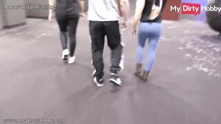 Hot - Busty blondes seduce stranger to a threesome