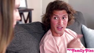 Bratty Stepsister Kinsley Kane Has Stepbro’s Cum Spewing Out of Her Pussy S19:E4
