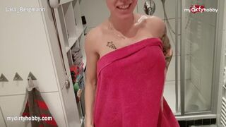 Hot- Hot college roommate caught in the shower she couldn't resist
