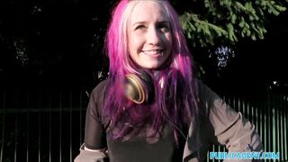 Amateur American slut talks dirty fucking outdoors in Prague