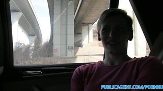 Amateur Short haired women fucks stranger for cash in his car