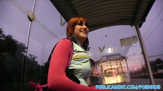 Amateur Stunning redhead takes it from behind in public