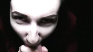 Amateur Jessie gets her wet pussy fucked on stairwell