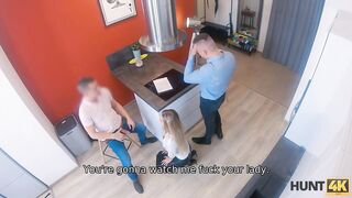 Amateur. Polina Max plays carnal games with boyfriend's client in apartment