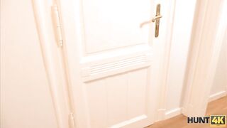 Amateur. Homeowner helps friend allowing him to penetrate his loved woman