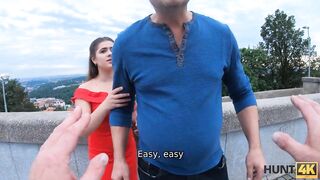 Amateur. Girl awakens passerbys cock and welcomes it in her vagina