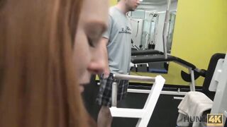Amateur Cute girl instead of training has sex in gym with rich hunter
