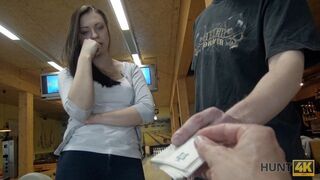 Amateur Bowling game is boring but sex with teen cutie can cheer up