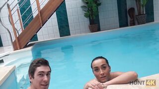 Amateur Free time at spa zone costs just a blowjob and fucking