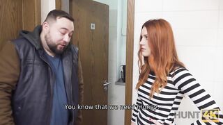 Amateur. Hunter fucks gorgeous redhead in the public restroom