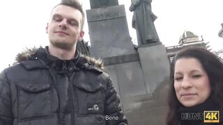 CACCIA 4K. Il talentuoso cacciatore trova molto rapidamente e fa sesso