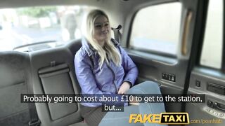Amateur Blonde gets backseat discount